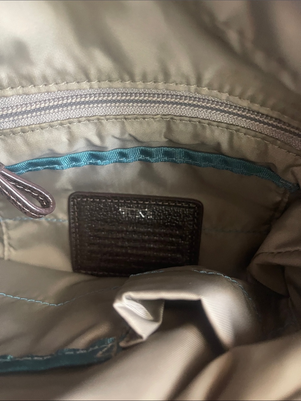 Tumi Men's Dark Teal Nylon Messenger Bag with Green Strap - Picture 8 of 12